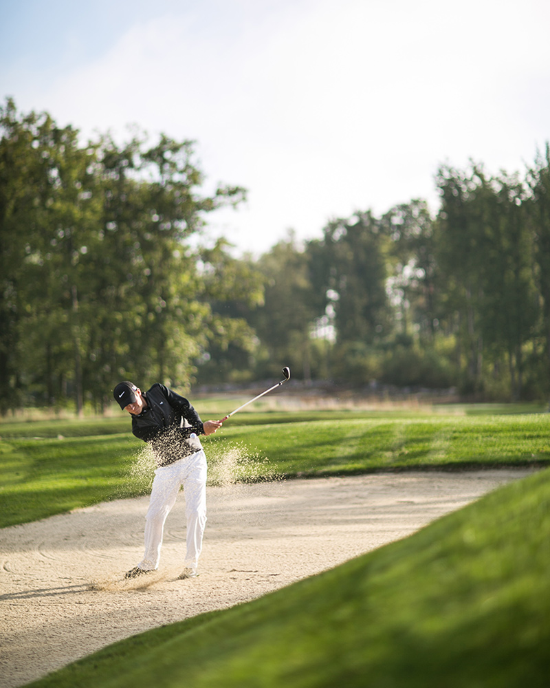 golfer swinging