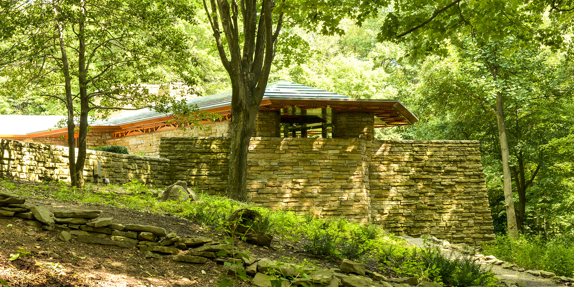 stone wall and house - Kentuck Knob