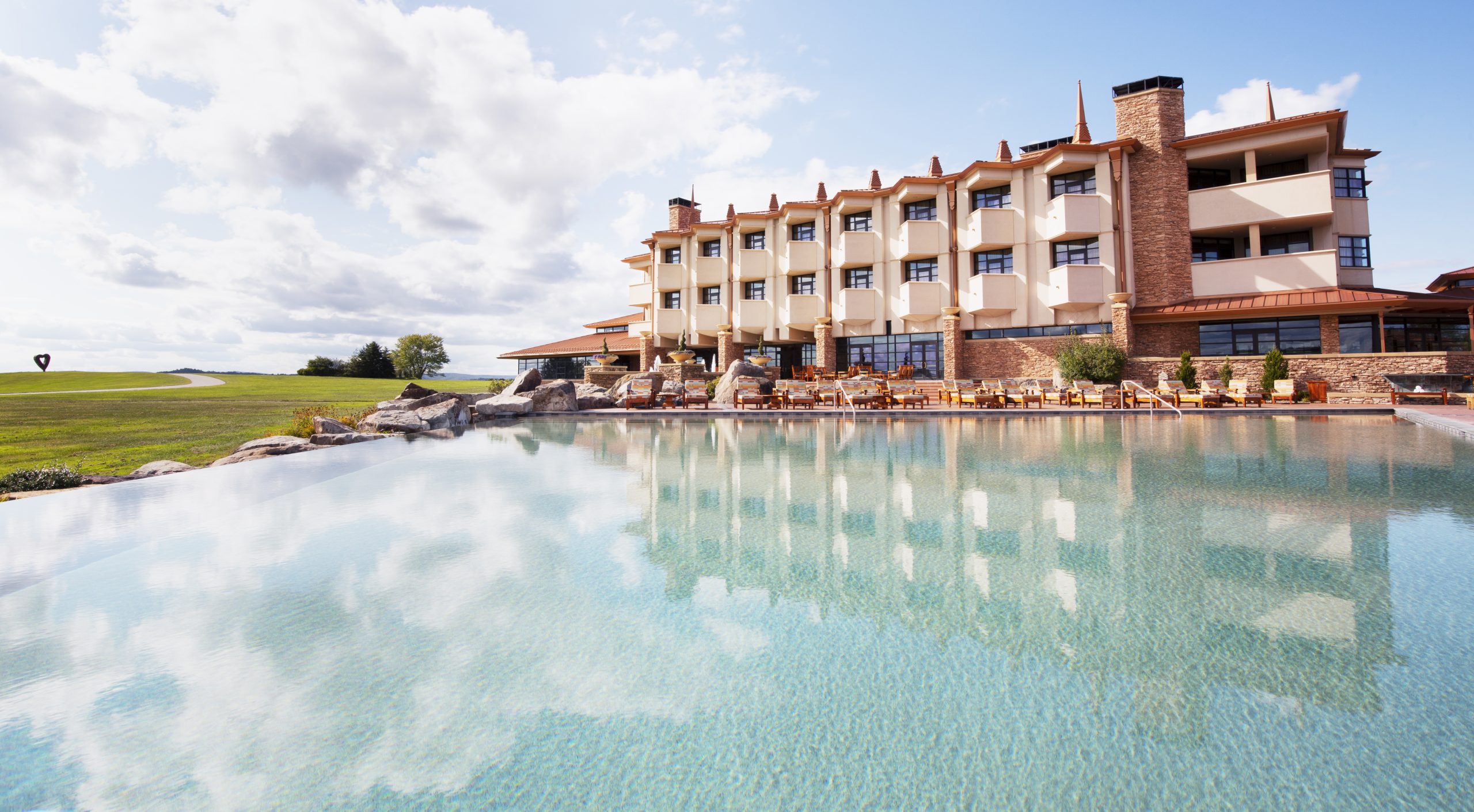 Falling Rock Infinity Pool - Best Places to Propose